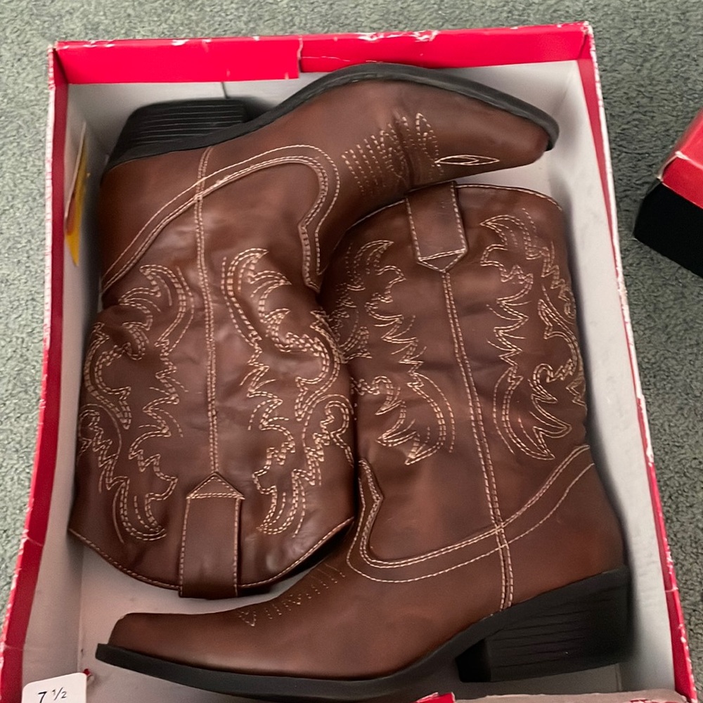 Brown American eagle cowboy boots
